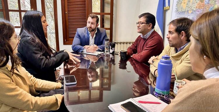 Gas: provincia acuerda precios estables para la garrafa social y comercial hasta cerrar octubre