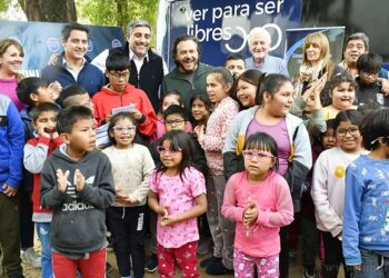 “Ver para ser Libres”: más de 200 niños recibieron sus lentes en San Martín