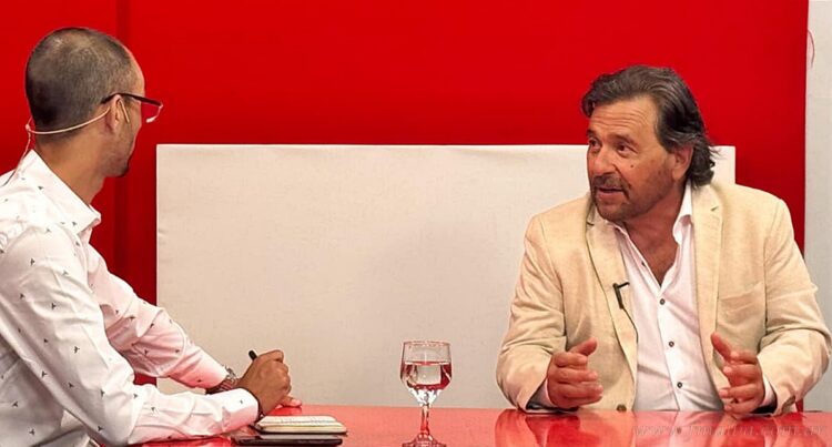 Provincia: Sáenz adelantó cambios y reducción en la estructura de su Gabinete antes de fin de año