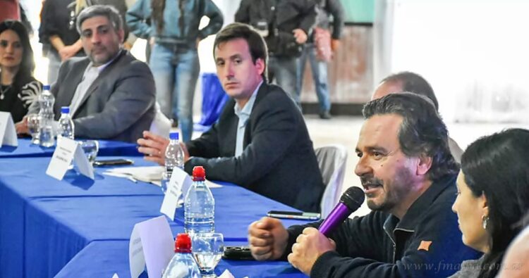 Campamento Vespucio: el gobernador Sáenz encabezó reunión de gabinete