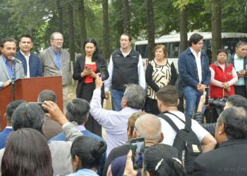 Inauguración de obras con presencia del gobernador Gustovo Sáenz