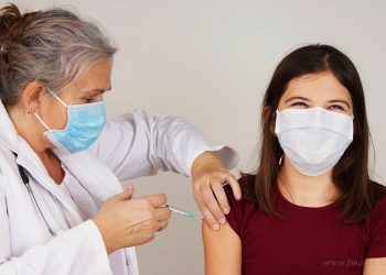 El martes se definirá cómo avanza la vacunación COVID-19 para niños y adolescentes en el país