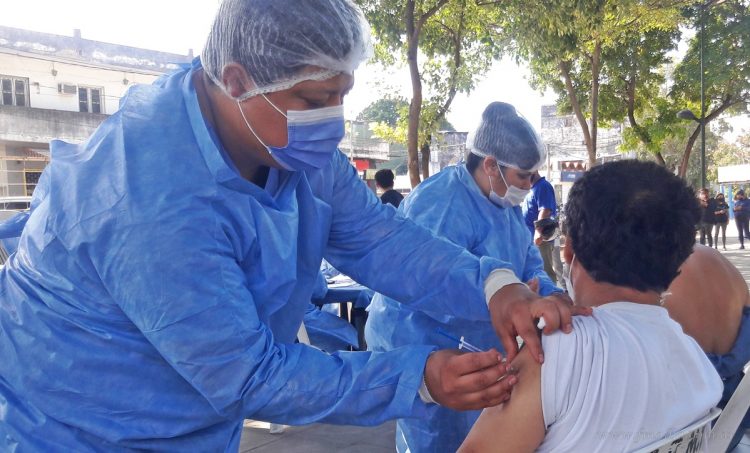 Covid-19: Operativo de Vacunación para mayores de 18 años