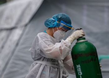 Tarija: gobierno pide a Argentina acortar trámites de autorización para importar oxígeno