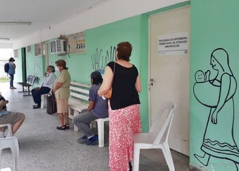 Salud: avanza la vacunación para población de 70 años