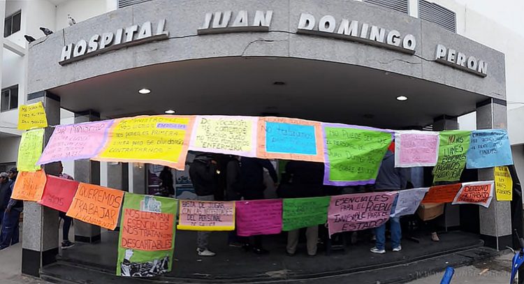 Tartagal: por sueldos adeudados desde Febrero, personal del hospital inició paro