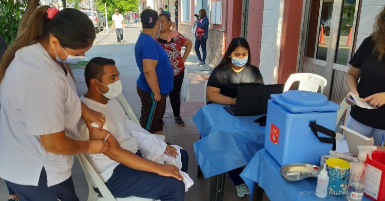Municipalidad: Campaña de Vacunación Covid-19 para empleados y público en general