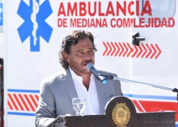 Salud Pública: Argentina comienza a cobrar la atención médica a extranjeros no residentes