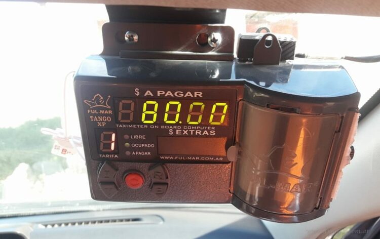 Remises y taxis esperan por la aprobación de un nuevo aumento