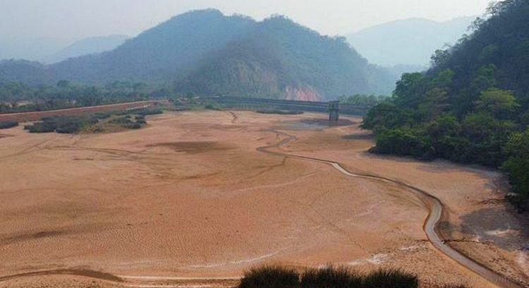 Departamento: altas temperaturas e histórica bajante en el dique Itiyuro
