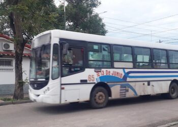 Paro General: sin atención comercial ni vuelos este 10 de abril