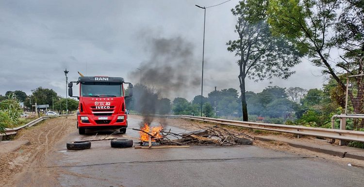 Ruta Nacional 34: corte total en el puente carretero
