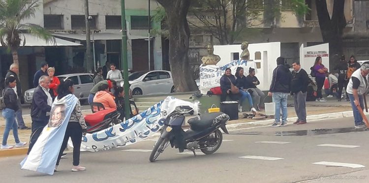 Intento de magnicidio: vigilia de organizaciones sociales en Tartagal