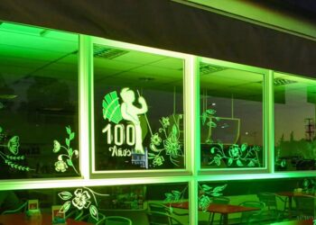 Vidrieras del Centenario: la convocatoria se extiende hasta el 31 de mayo