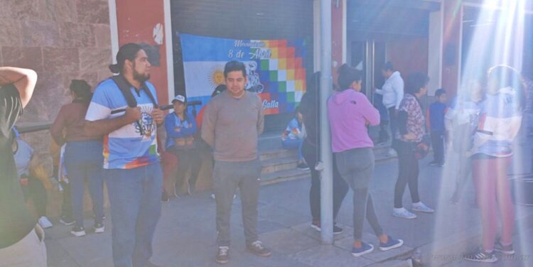 Movimiento social reclama pago deudas con merenderos y comedores